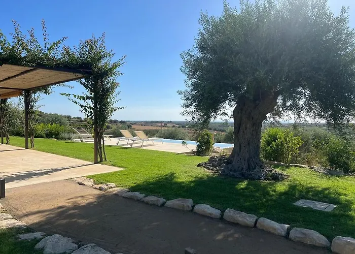 Heron Sicily Villa Noto